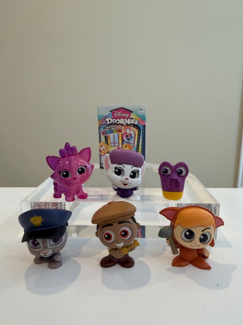 New Set of 6 SERIES 11 Technicolor Disney Doorables -Marie, Miss Bianca, Gurgle